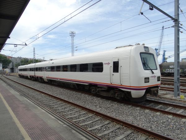 es-renfe-594-vigo_guixar-160623-pic2-full.jpg