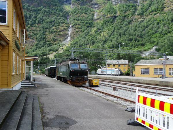 no-nsb-flaamsbanamuseum+el17-flaam-020716-full.jpg