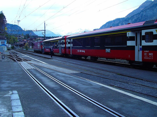 ch-sbb-bruenig-hge101-963-brienz-271002-pic2-full.jpg